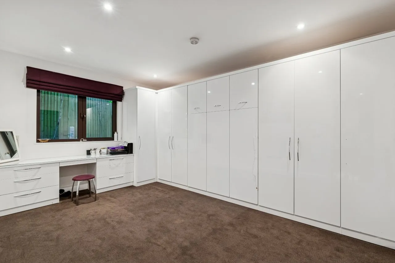 Oak Lodge, 67 West Heath Road, London, NW3 7AP, photo 8