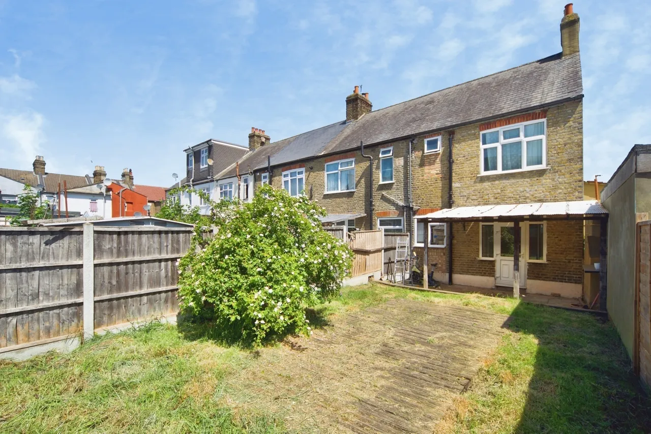 Bath Road, Forest Gate, E7, photo 14