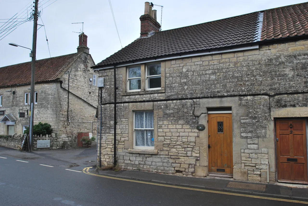 2 bed house to rent, North Road, Timsbury, BA2