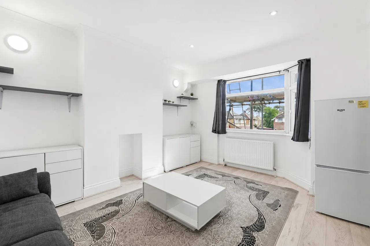 2 bed elmcroft close, feltham, middlesex,tw14 for sale, Elmcroft Close, Feltham, TW14