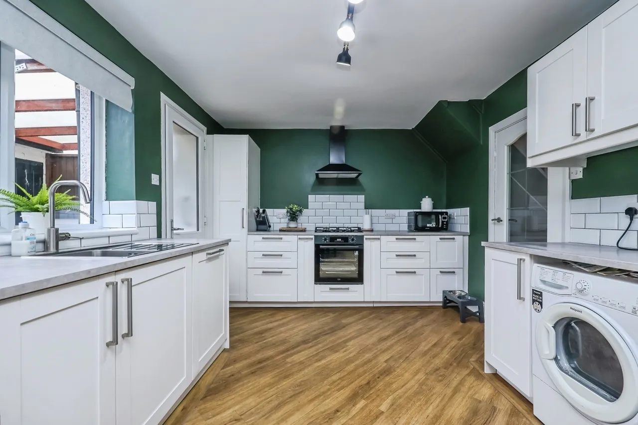 Foxearth Avenue, Nottingham, Nottinghamshire, NG11, photo 3