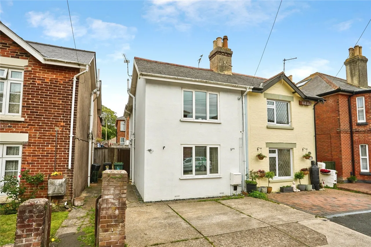 Newcomen Road, Sandown, PO36, photo 9