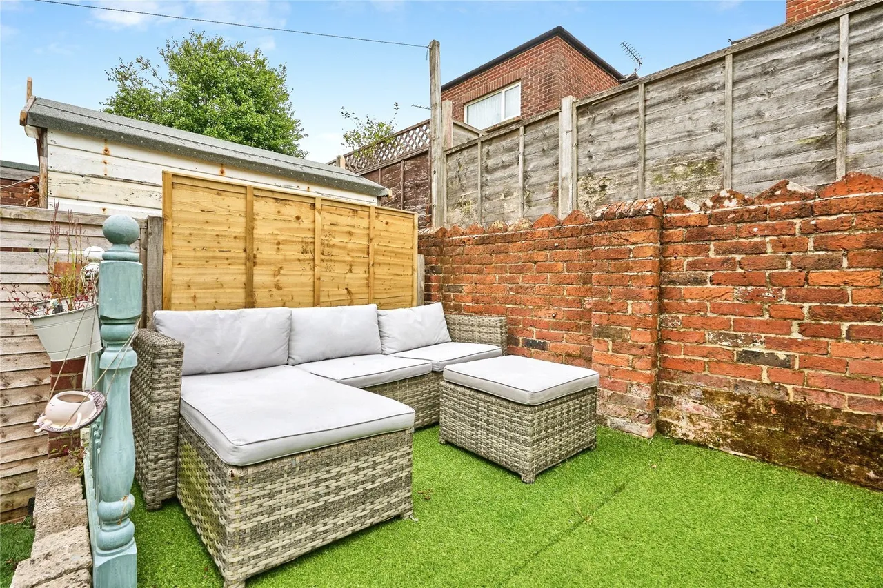 Newcomen Road, Sandown, PO36, photo 19