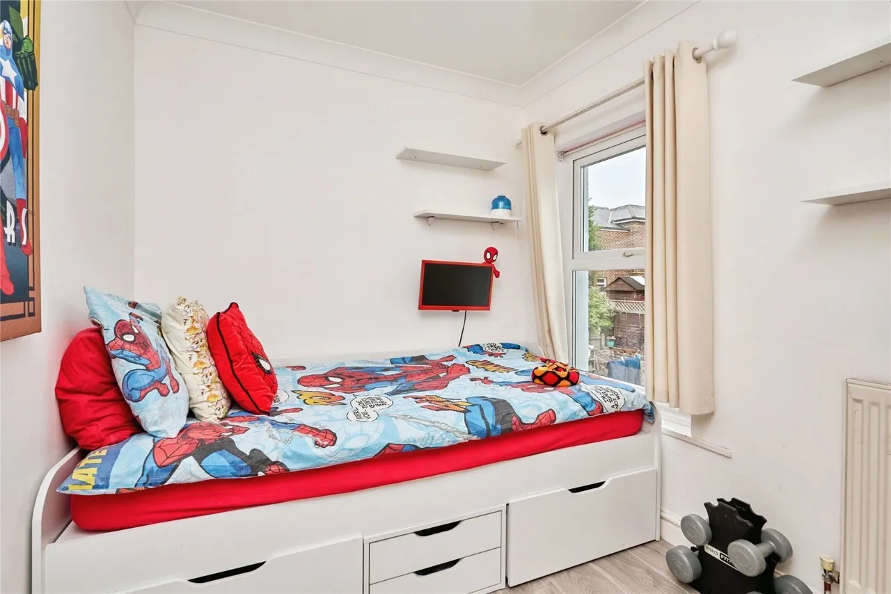 Newcomen Road, Sandown, PO36, photo 12