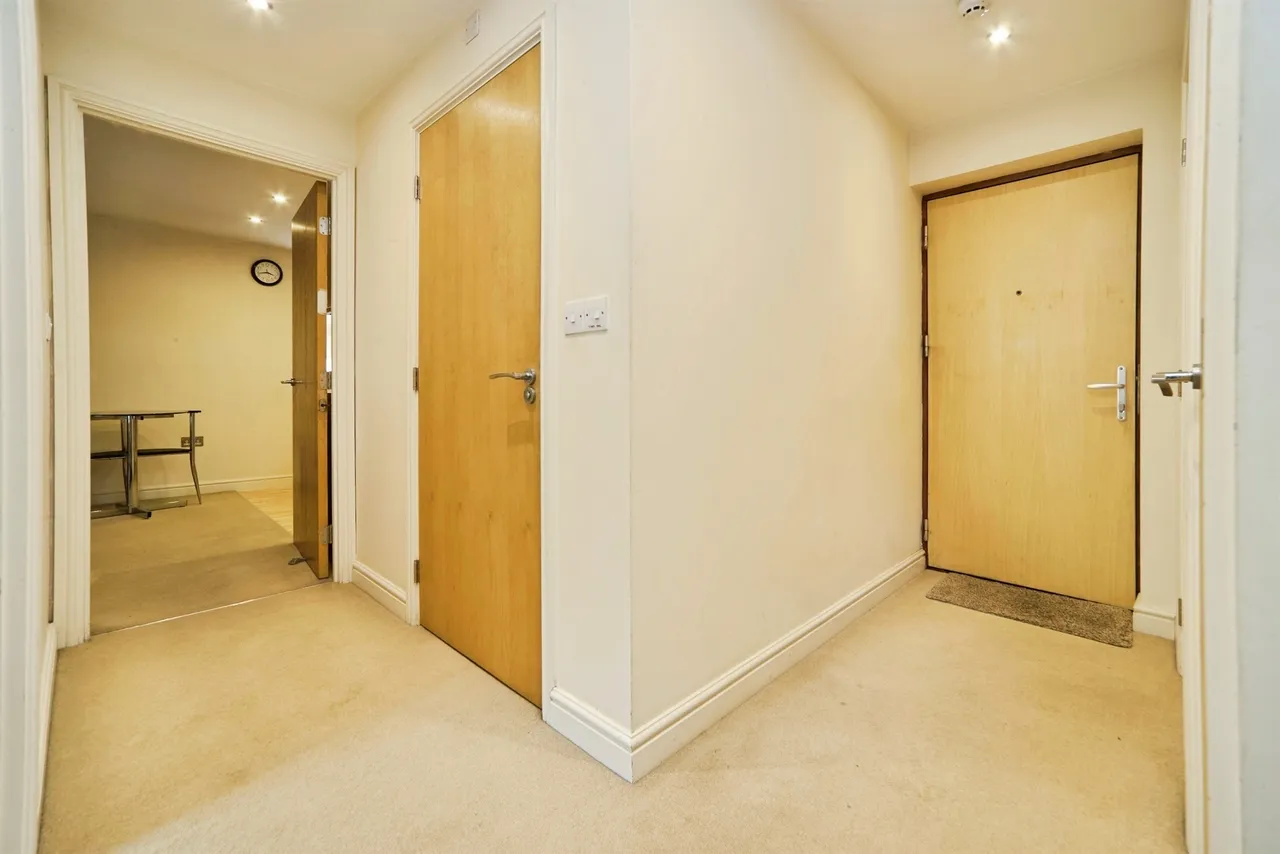 Banks Lane, Riddlesden, Keighley, photo 4
