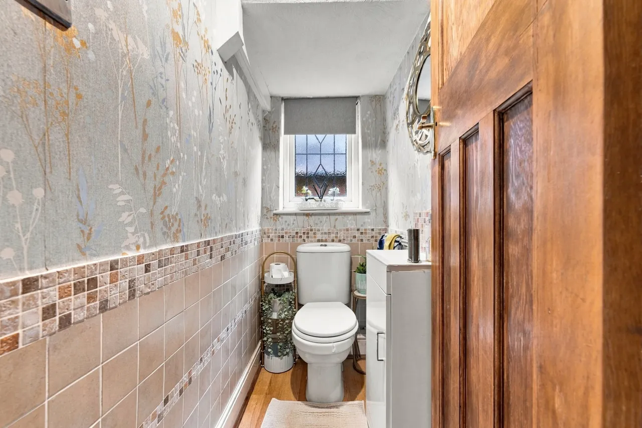 Loughborough Rd, West Bridgford, NG2, photo 16