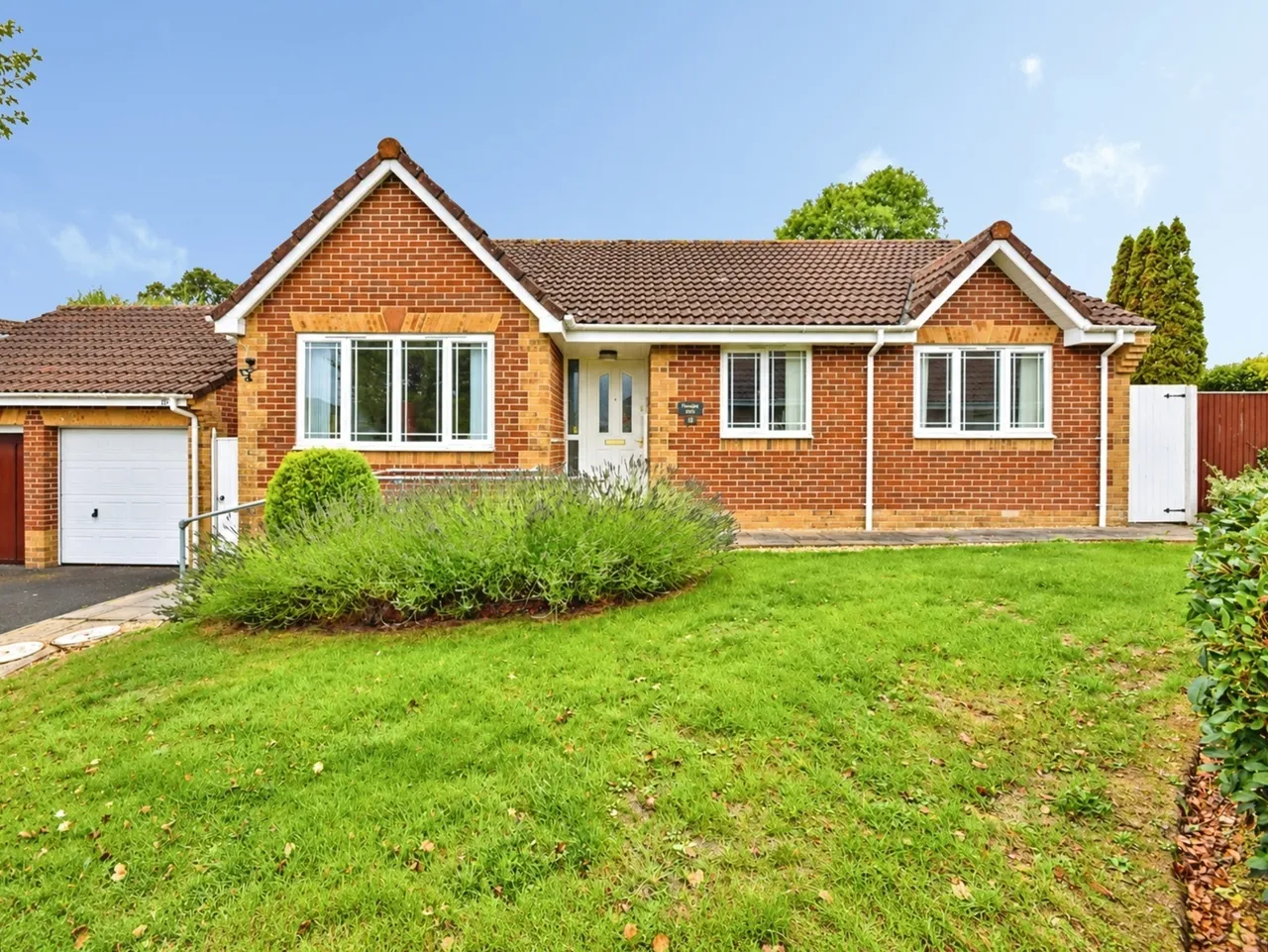3 bed house for sale, Stone Close, Honiton, EX14