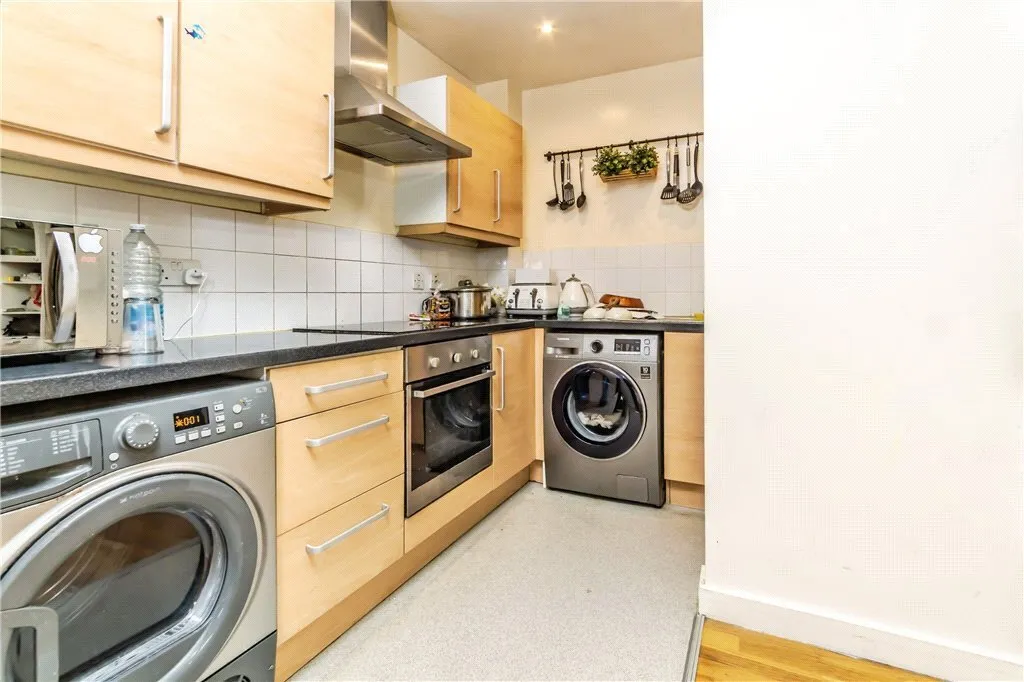 London Road, London, SW16, photo 9