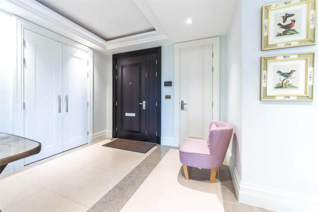 The Strand, WC2R, photo 11