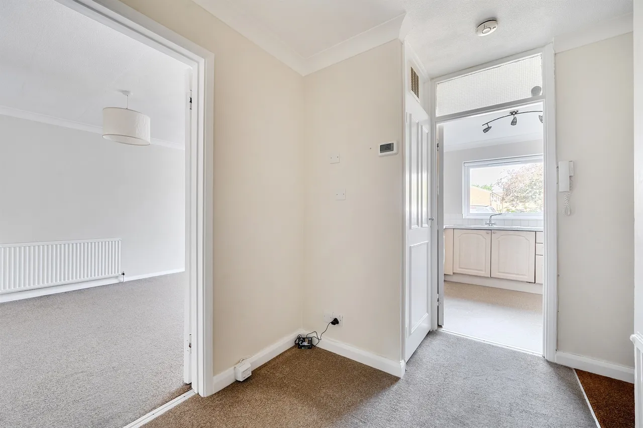 Riseley Road, Maidenhead, SL6, photo 6