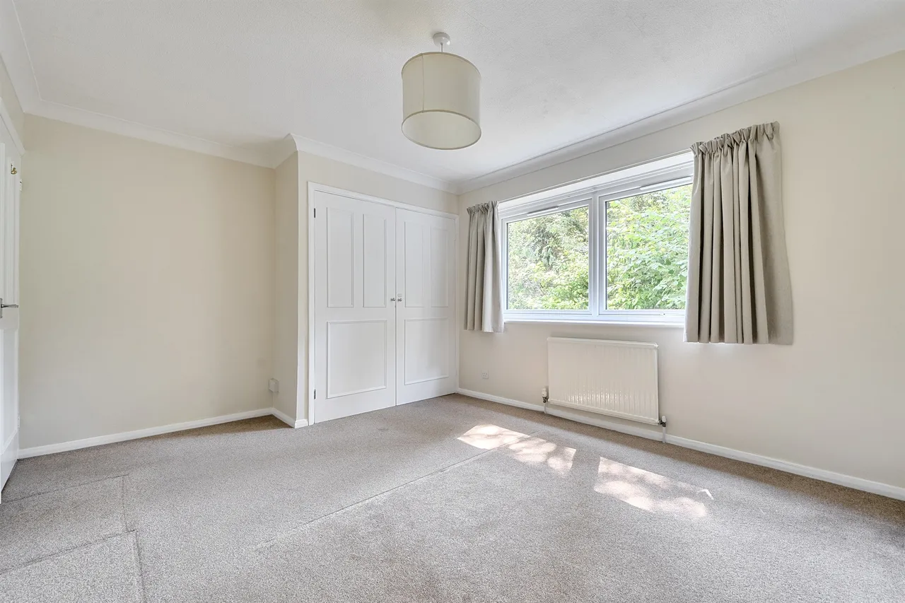 Riseley Road, Maidenhead, SL6, photo 8