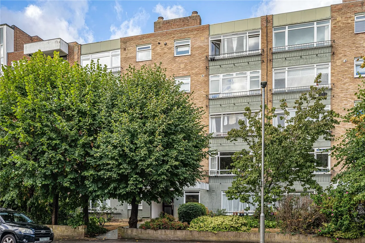 2 bed flat for sale, St. John's Avenue, London, SW15