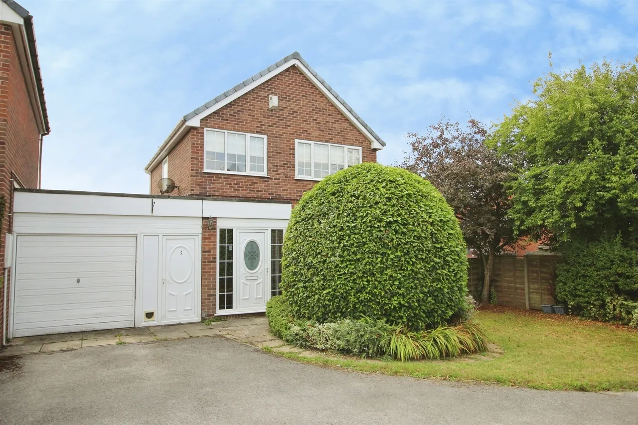 3 bed house for sale — Woodlands Close, East Ardsley, Wakefield
