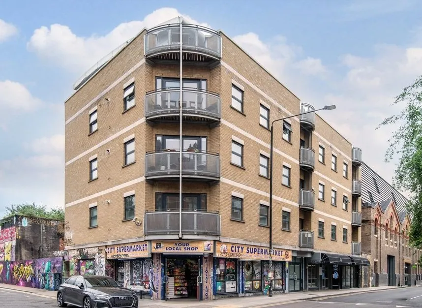 2 bed flat to rent — Quaker Street, Brick Lane, E1