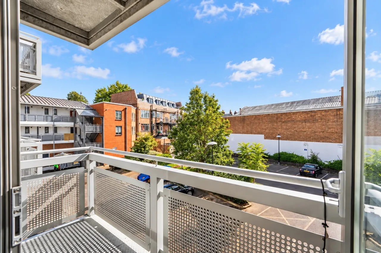 New Park Road, London, SW2, photo 5