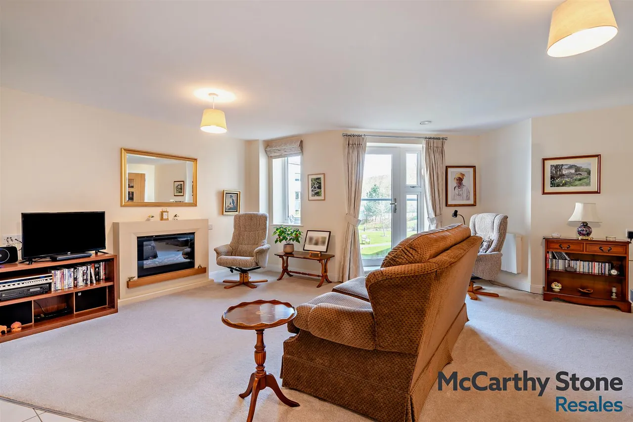 Railway Road, Ilkley, LS29, photo 4