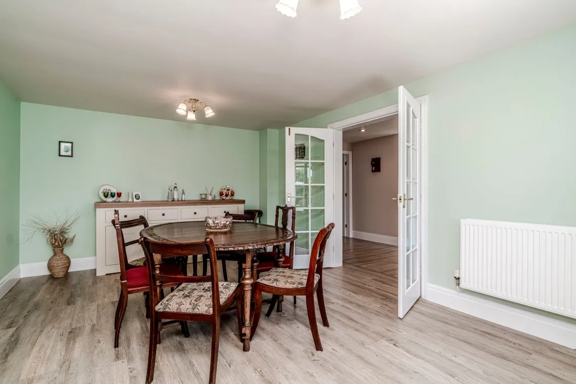 Ulnes Walton Lane, Leyland, PR26, photo 21