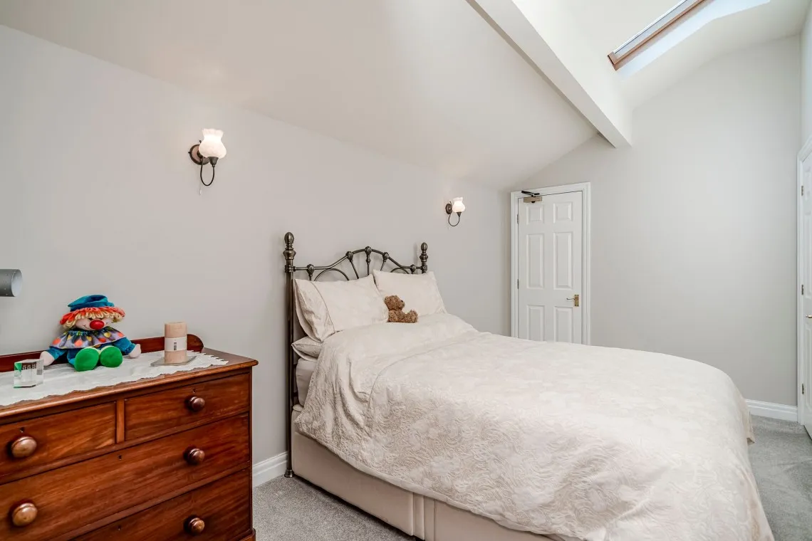 Ulnes Walton Lane, Leyland, PR26, photo 50