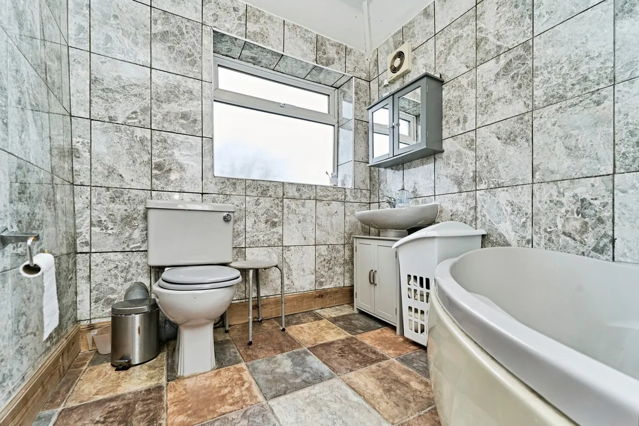Lilac Avenue, Walsall, West Midlands, WS5, photo 17