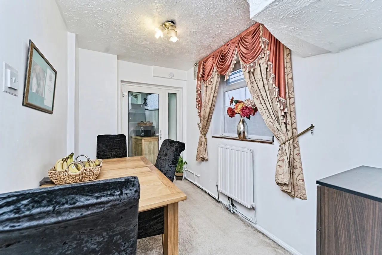 Lilac Avenue, Walsall, West Midlands, WS5, photo 3