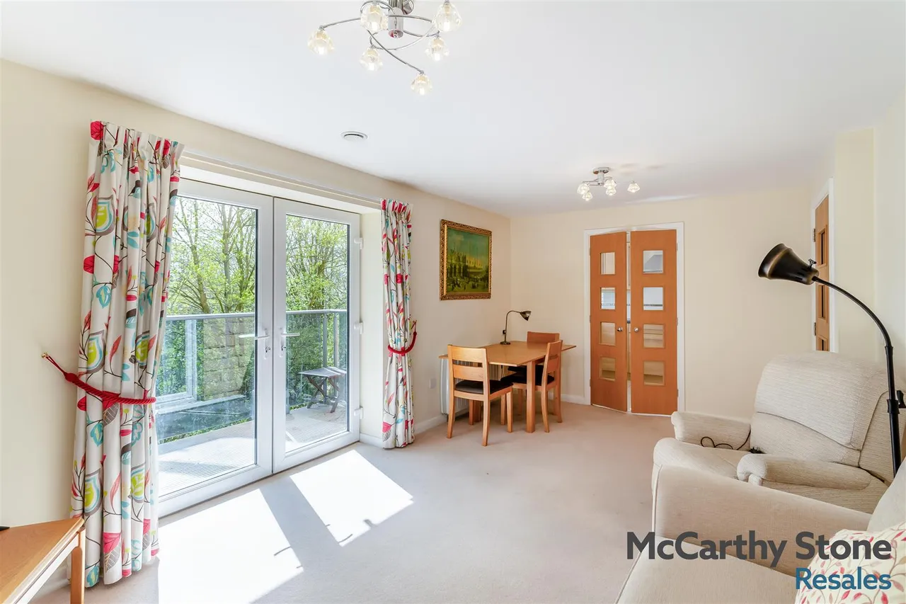 Squirrel Way, Shadwell, LS17, photo 4