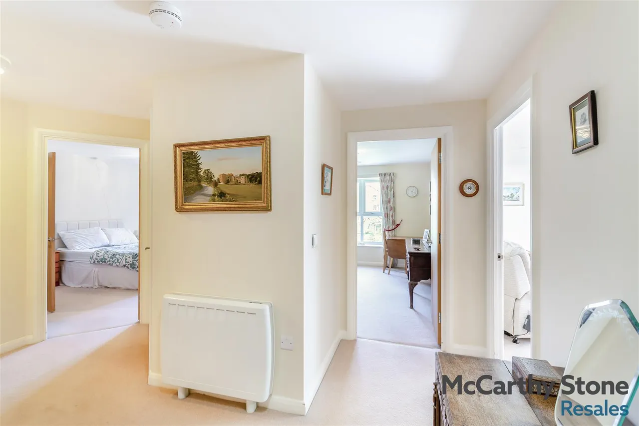 Squirrel Way, Shadwell, LS17, photo 12