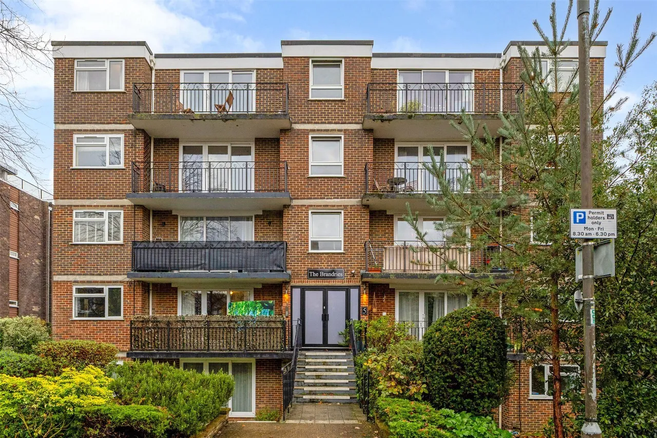 Lansdowne Road, London, SW20, photo 2