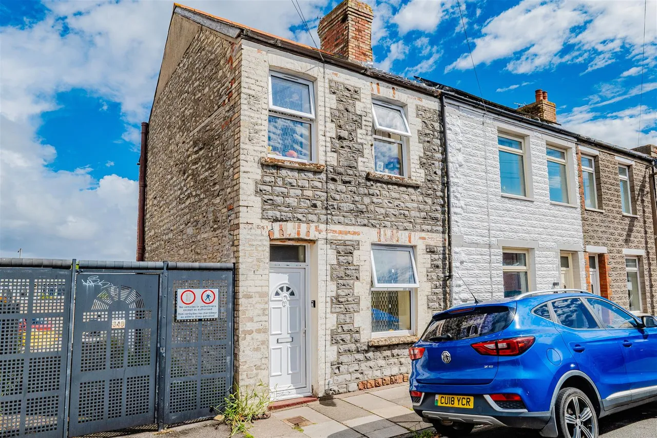 3 bed house for sale — Lee Road, Barry, CF63 1DA