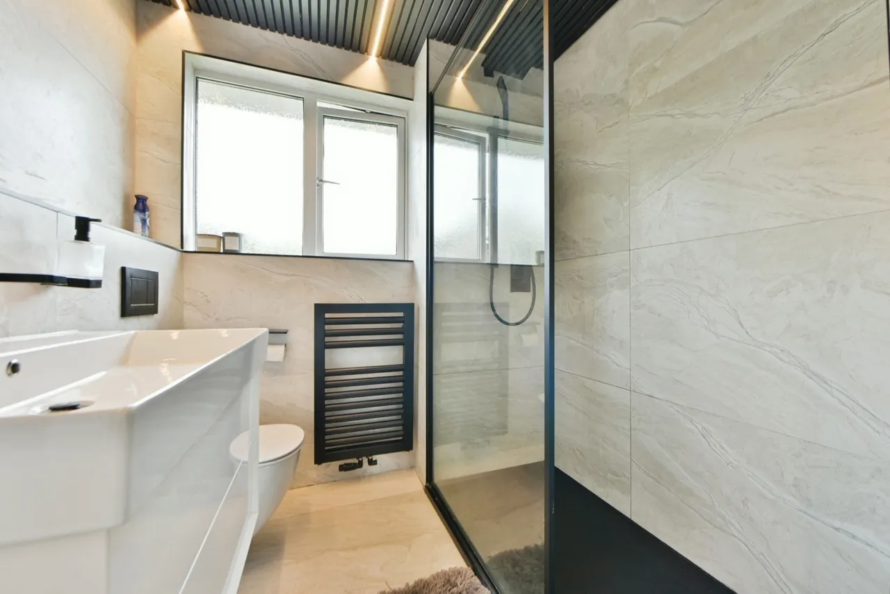 Meadowside, Bramhall, SK7, photo 12