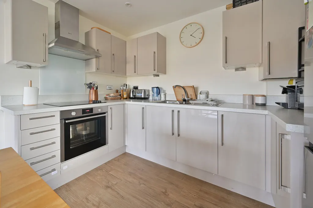 Bessemer Road, Welwyn Garden City AL7 1GH, photo 2