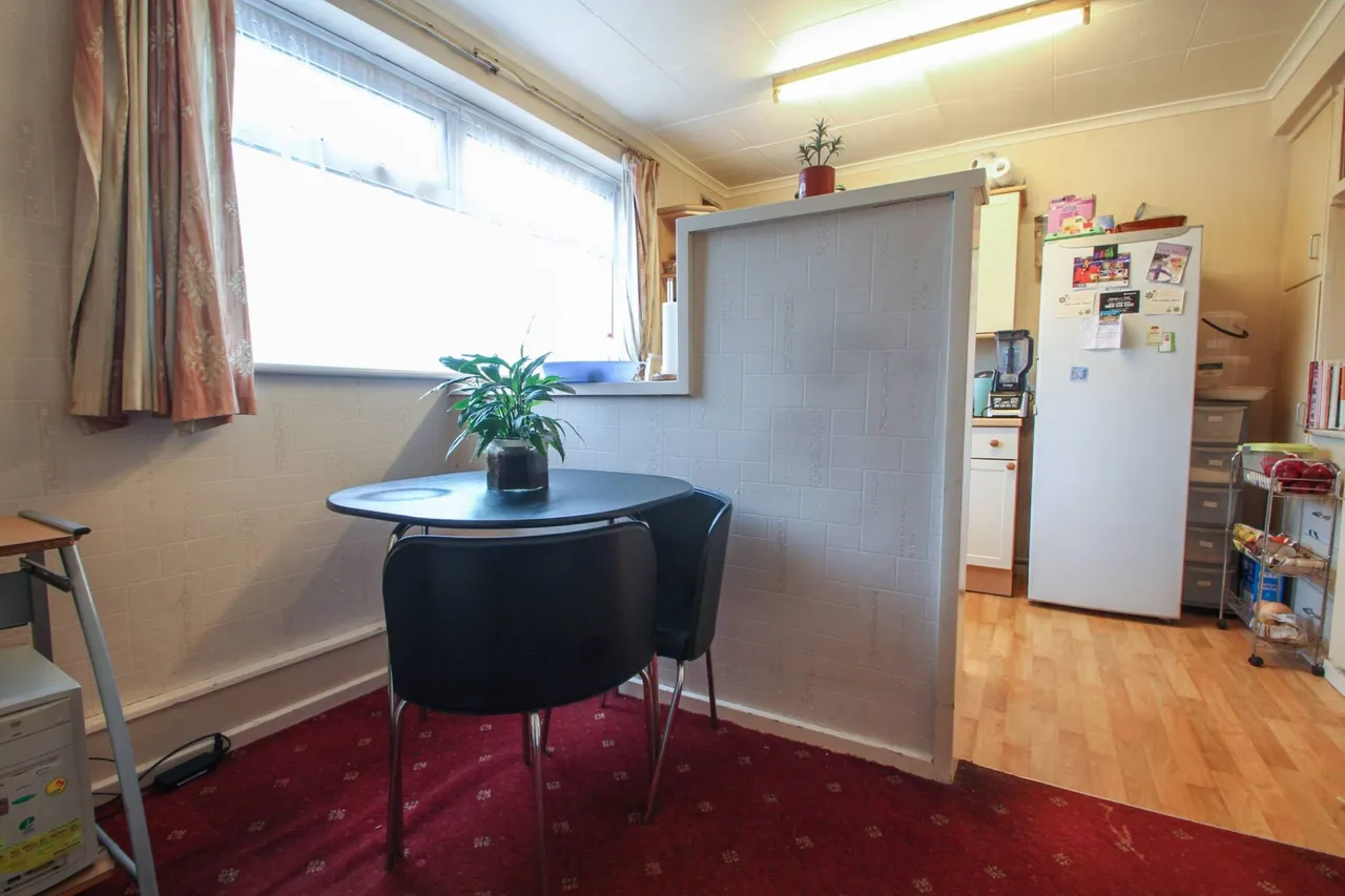 Throwley Close, Abbey Wood, Greater London, SE2, photo 3