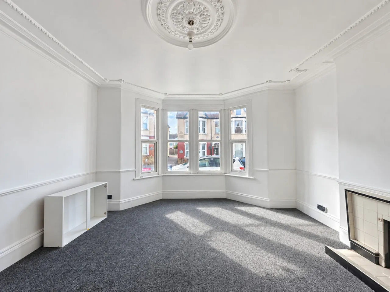 Silverdale Avenue, Westcliff-on-sea, photo 2