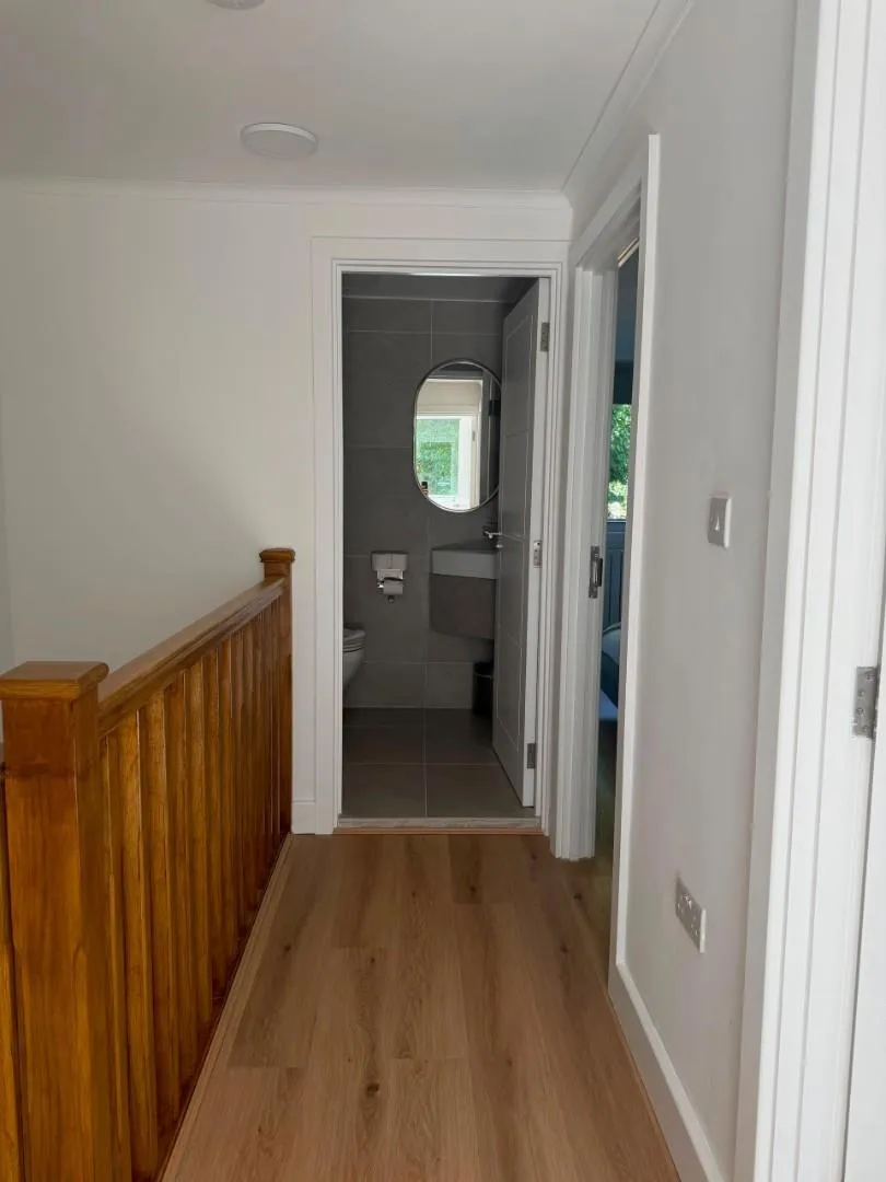 Malden Crescent, London, photo 7
