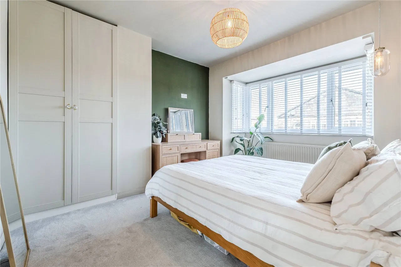 Broadgate Lane, Horsforth, LS18, photo 10