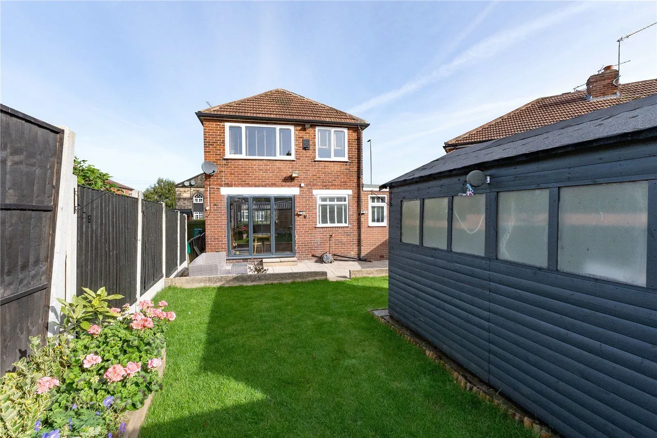 Broadgate Lane, Horsforth, LS18, photo 18
