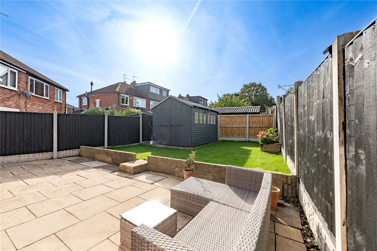 Broadgate Lane, Horsforth, LS18, photo 19