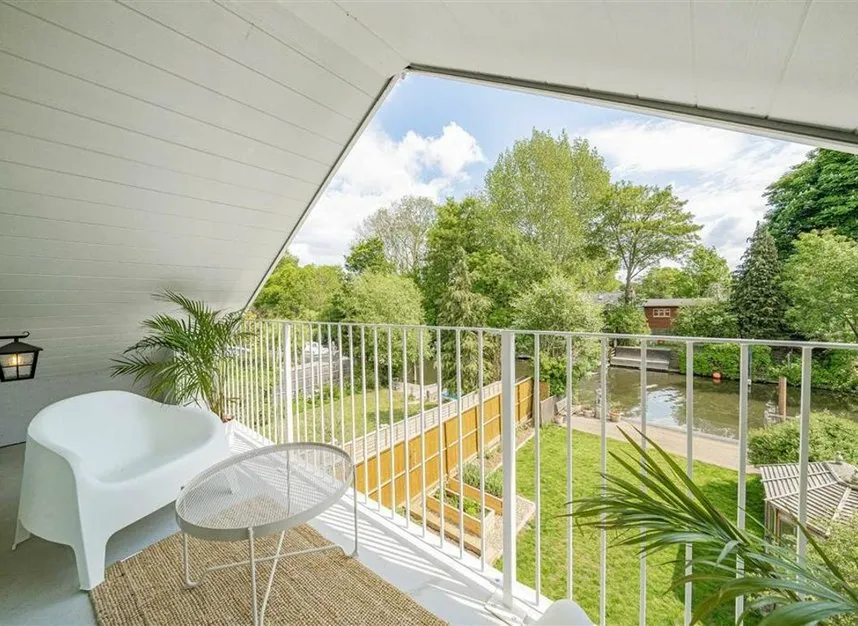 Willow Way, Sunbury-on-Thames, TW16, photo 9