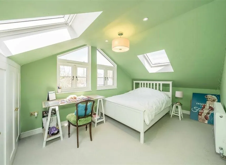 Willow Way, Sunbury-on-Thames, TW16, photo 6