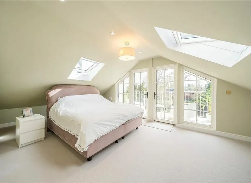 Willow Way, Sunbury-on-Thames, TW16, photo 4