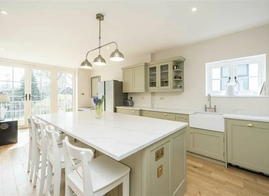 Willow Way, Sunbury-on-Thames, TW16, photo 2