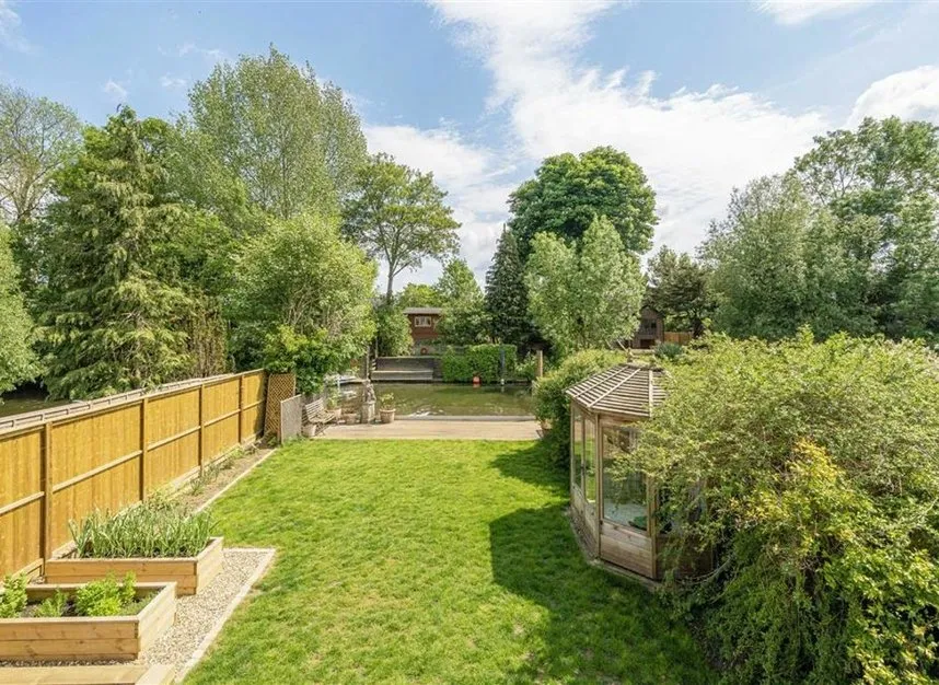Willow Way, Sunbury-on-Thames, TW16, photo 5