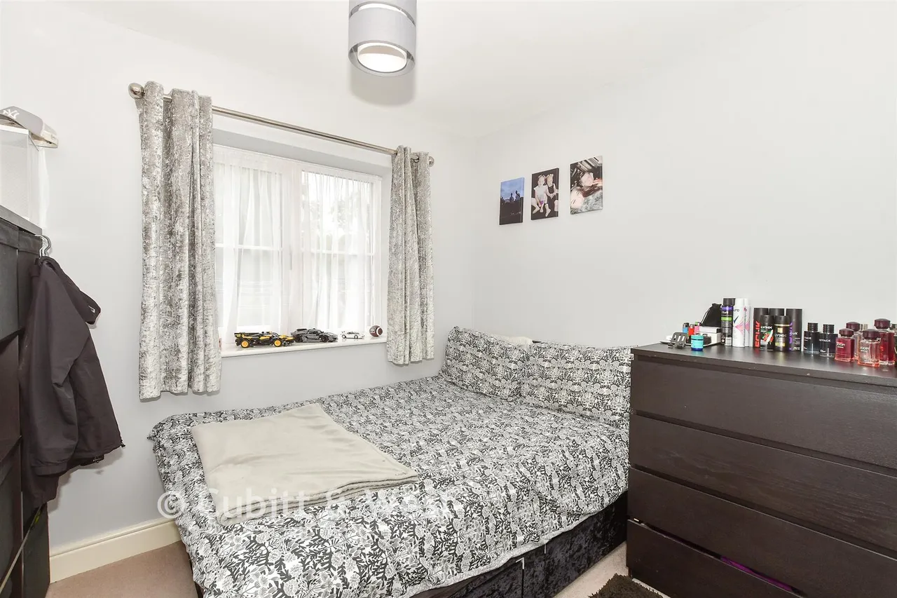 Millennium Way, Heathfield, TN21, photo 11