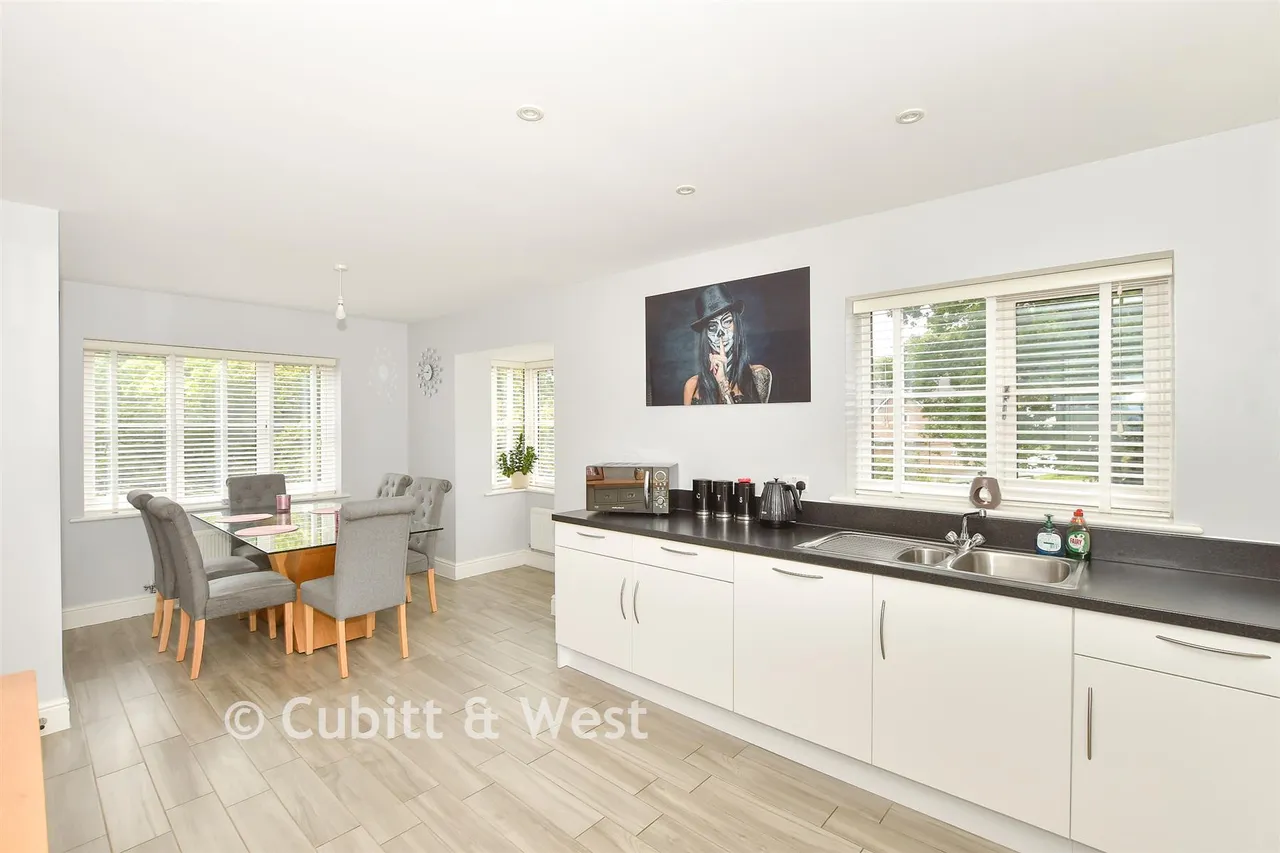 Millennium Way, Heathfield, TN21, photo 5