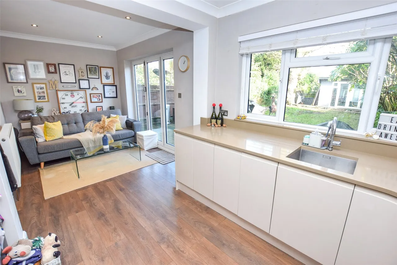 Osborne Road, Farnborough, Hampshire, GU14 6AP, photo 2