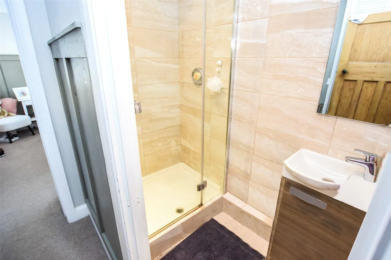 Osborne Road, Farnborough, Hampshire, GU14 6AP, photo 15