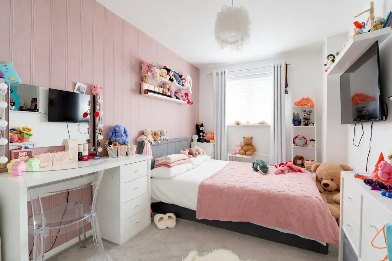 Thorn Tree Drive, Crewe, photo 14