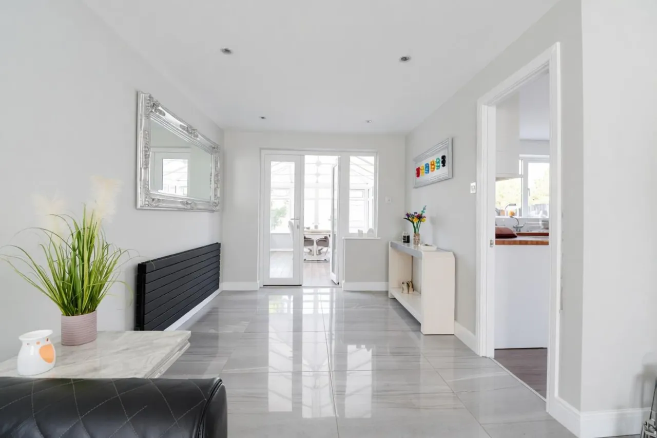 Thorn Tree Drive, Crewe, photo 5