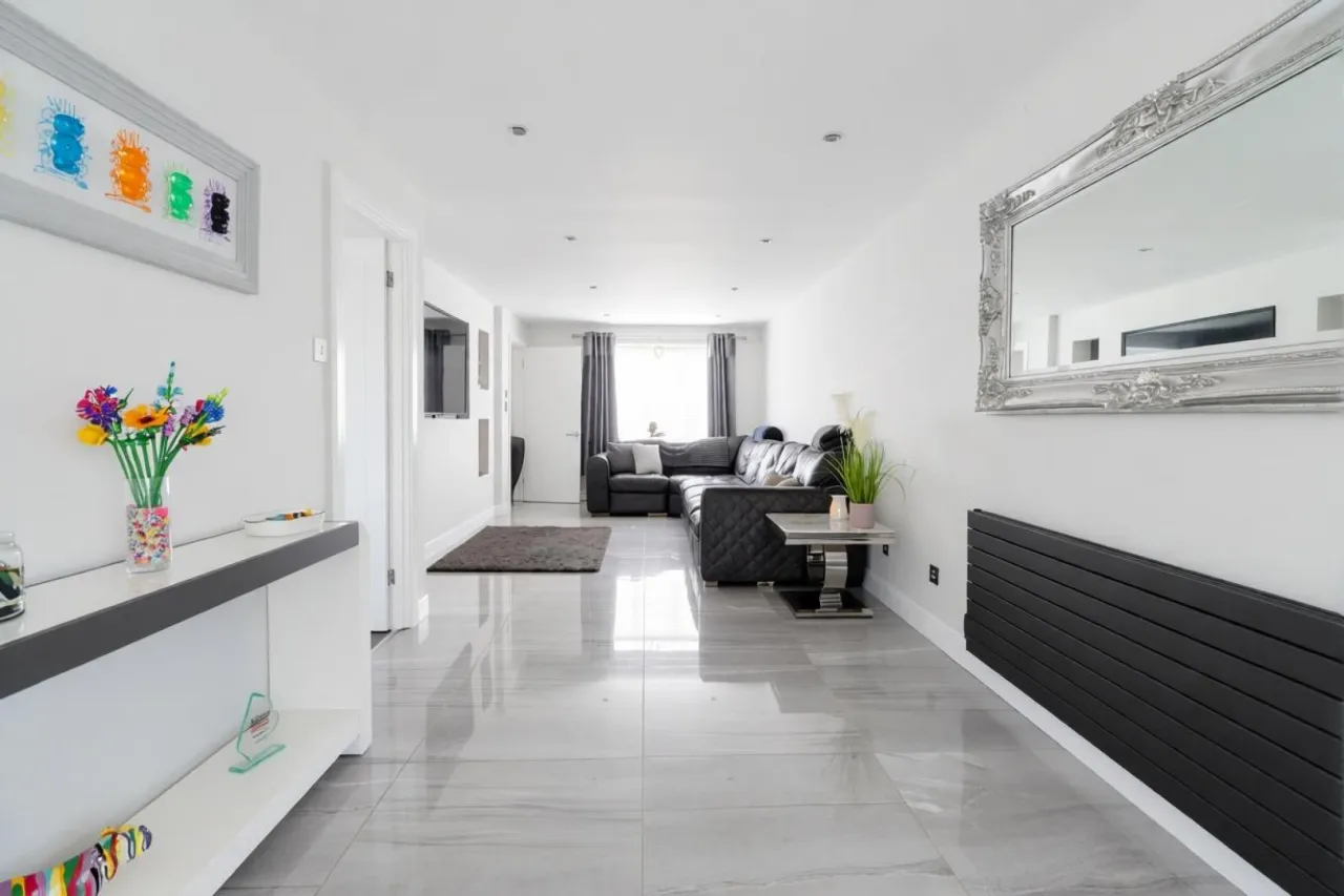 Thorn Tree Drive, Crewe, photo 7