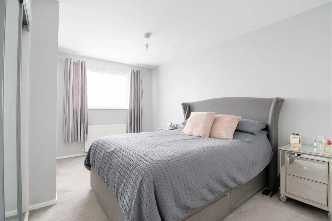 Thorn Tree Drive, Crewe, photo 11