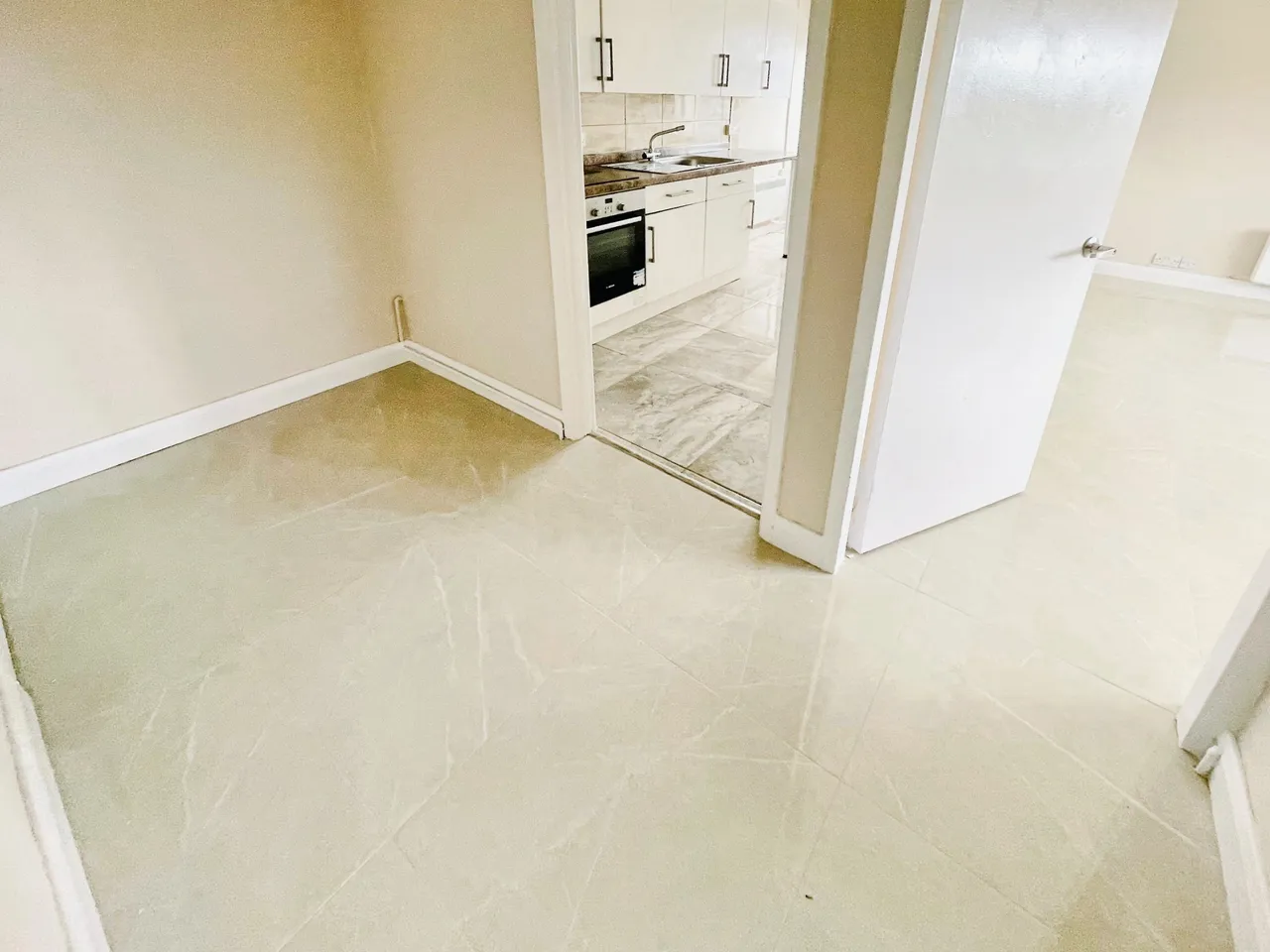 Hendre Ebbw Vale, NP23, photo 5